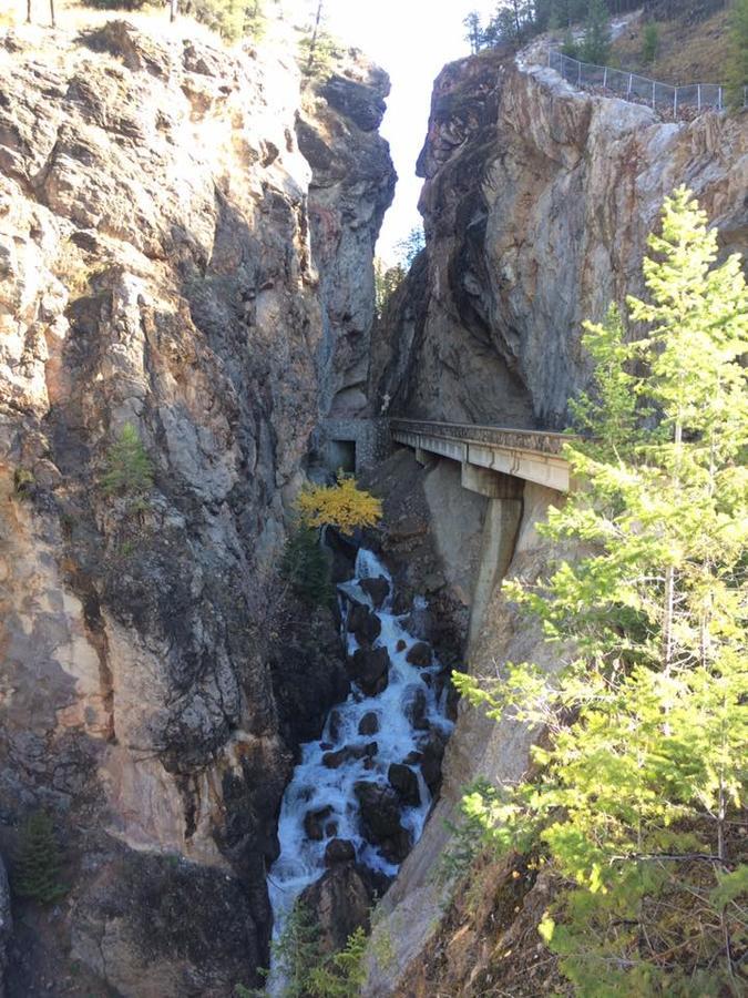 Copperhorn Apartman Radium Hot Springs Kültér fotó